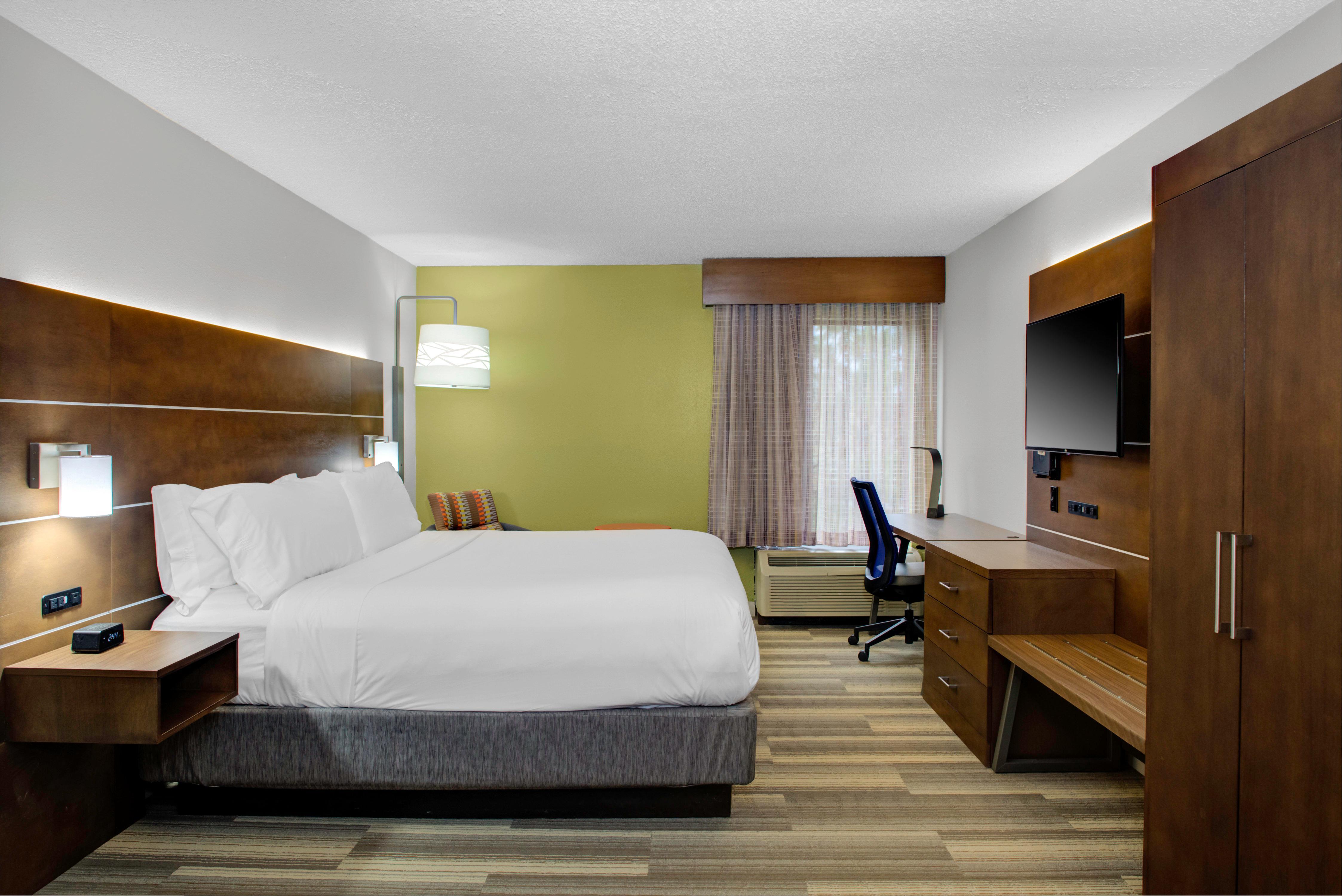 Holiday Inn Express - Chester By Ihg Exterior photo