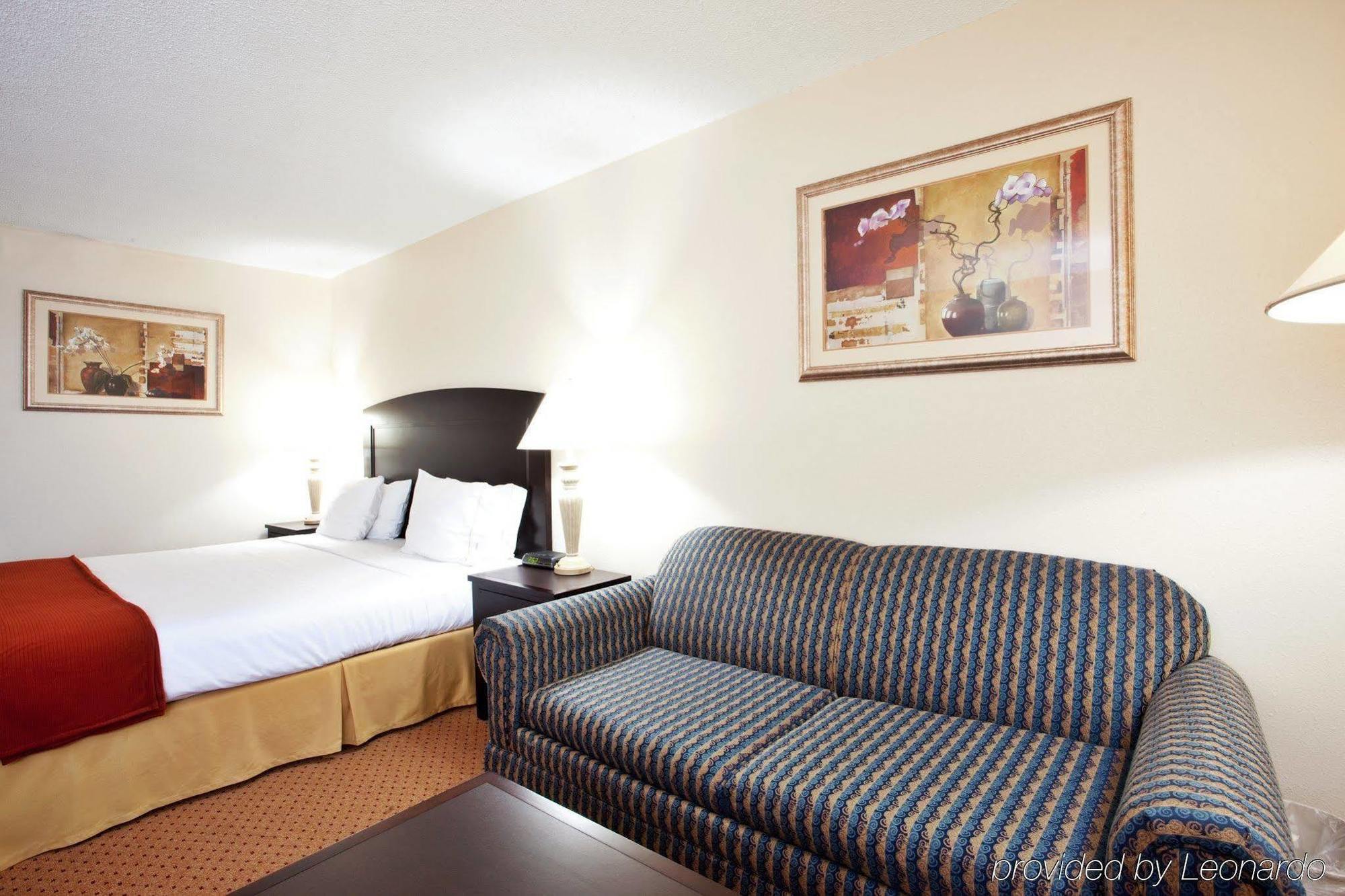 Holiday Inn Express - Chester, An Ihg Hotel Room photo